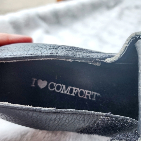 I ♡ Comfort Shoes Hook & Loop Strap Loafer Navy Blue Women's Size 6.5 EUC - Picture 11 of 15